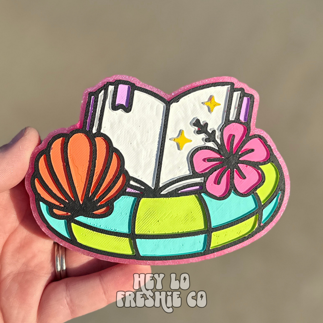 Bookish Pool Float (Scent: Pink Sugar)