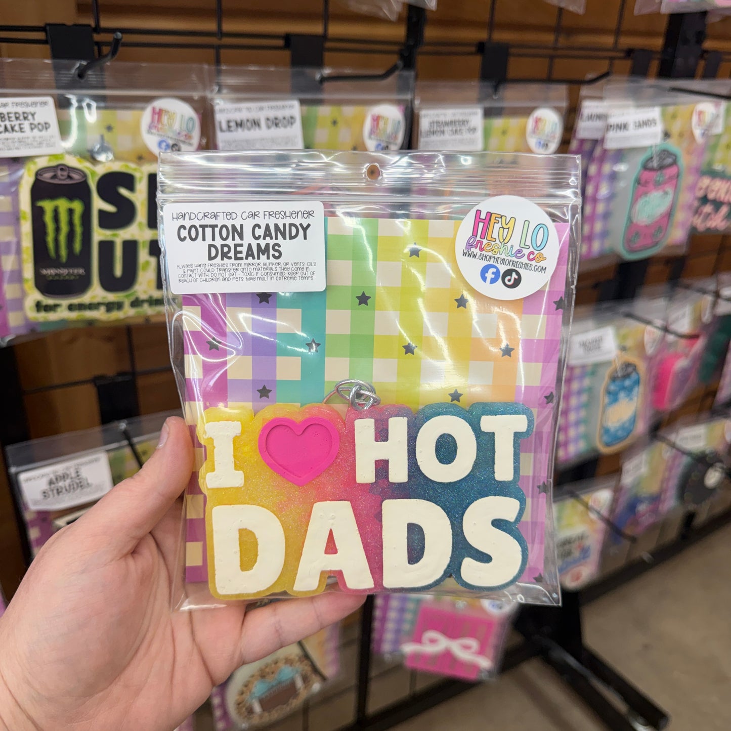RTS Freshie: I <3 Hot Dads (Scent: Cotton Candy Dreams)
