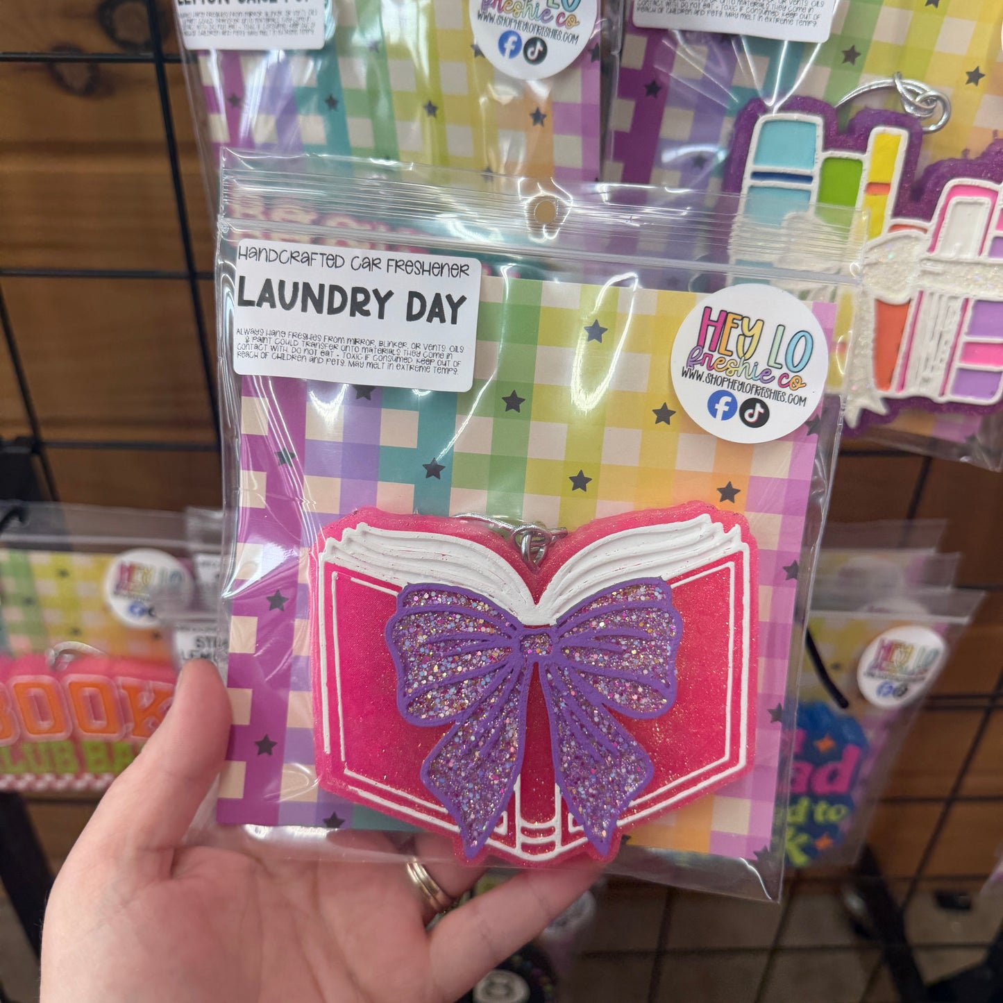 RTS Freshie: Bow Book (Scent: Laundry Day)