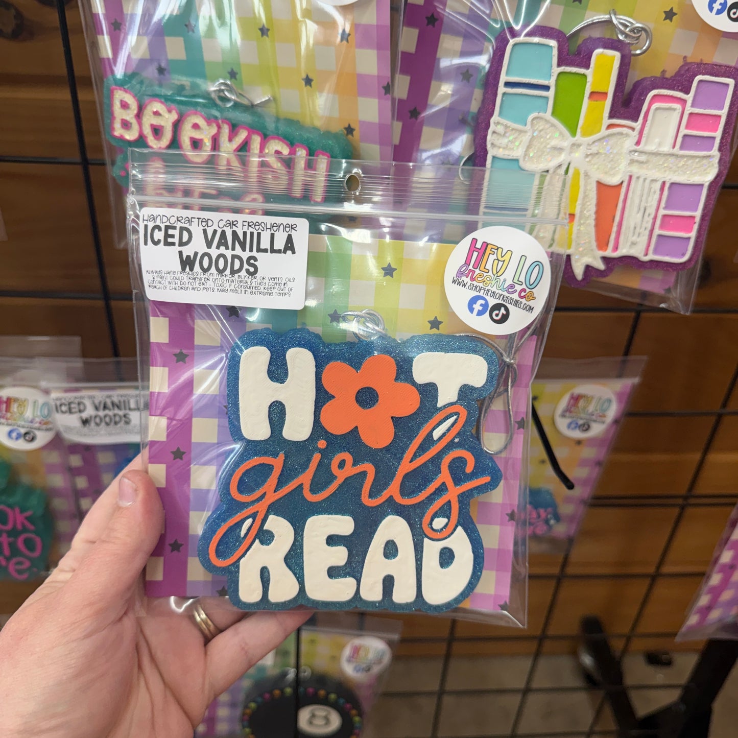 RTS Freshie: Hot Girls Read (Scent: Iced Vanilla Woods)
